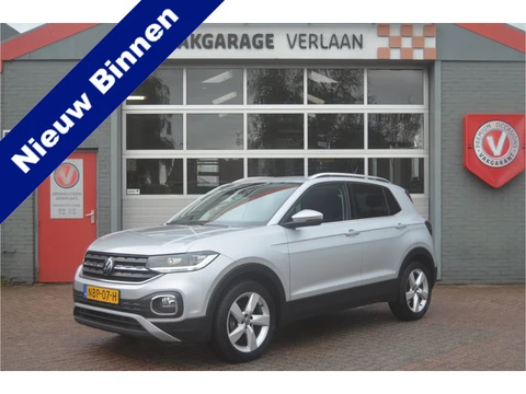 Volkswagen T-Cross 1.5 TSI Style Carplay/Camera/P.sensoren/12 mnd gar.