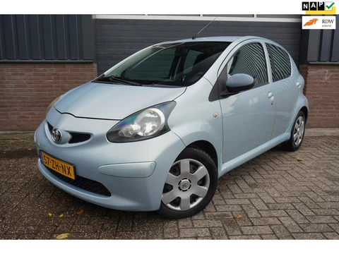 Toyota Aygo 1.0-12V + 68PK Airco, Bluetooth, 2 sleutels