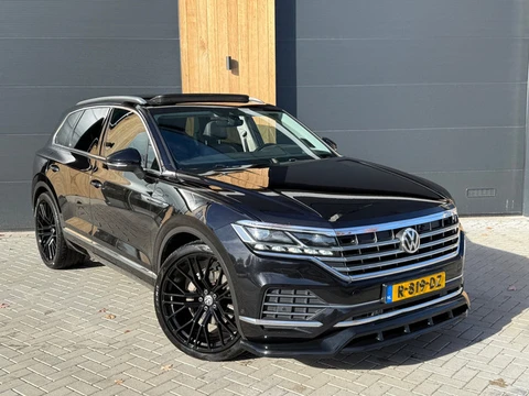 Volkswagen Touareg 3.0 TDI R-Line (bj 2018) MASSAGE|PANO|XENON|LEER|STOELKOELING|VOL!