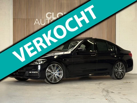 BMW 5-serie 540i High Executive - M PAKKET - ACHTERWIEL AANGEDREVEN - SCHUIFDAK - M STOELEN - HARMAN