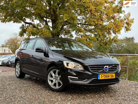 Volvo V60 1.6 T4 Summum | Leder + Memory + Clima + Cruise nu € 7.975,-!!!