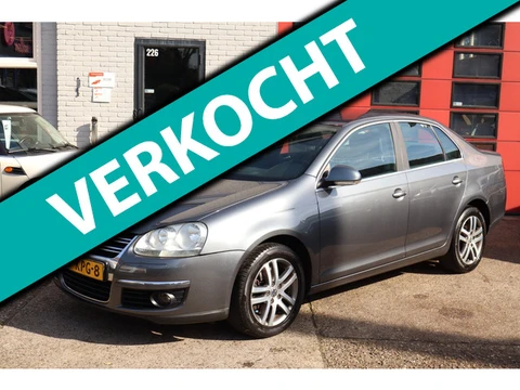 Volkswagen Jetta 1.4 TSI Comfortline , CLIMA , GROOT SCHERM .