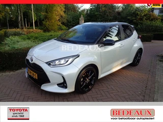 Toyota Yaris 1.5 Hybrid Executive Sport bij Toyota specialist , rijklaarprijs
