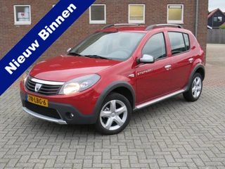 Dacia Sandero 1.6 Stepway 1e Eigenaar * Rijklaarprijs incl. garantie * Trekhaak * Airco * Electr. Ra