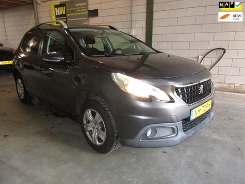 Peugeot 2008 1.2 PureTech Blue Lion, AUTOMAAT, Panoramadak, Trekhaak