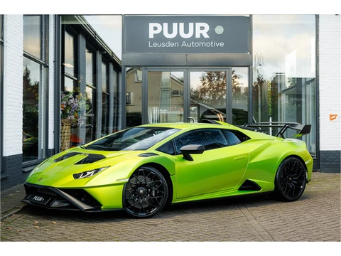 Lamborghini Huracan STO 5.2 V10 'Selezione Lamborghini Warranty'' Verde Citrea - Matte Carbon Pack -