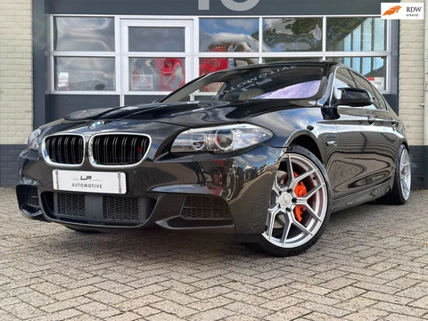 BMW 5-serie 535i / M-pakket / Schuifdak / Memory / Carplay