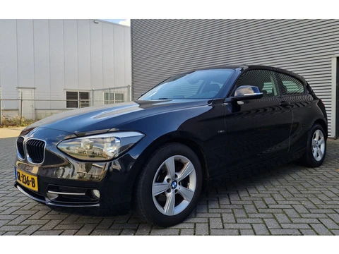 BMW 1-serie 116i Business NAVI PSENSOR CRUISE 2 X SLEUTELS