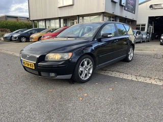 Volvo V50 1.8 Edition II Navigatie,Clima,Leer enz enz. Zeer goed rijdende V50 met een Apk T/m 07-02-