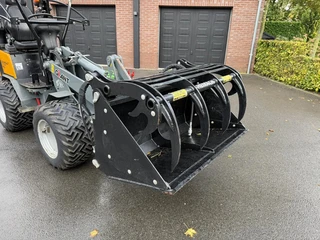 Giant Silage grijper Puinbak met bovenklem, Pelikaanbak, Volumebak, Hoogkiepbak, Balenklem en Mestkl