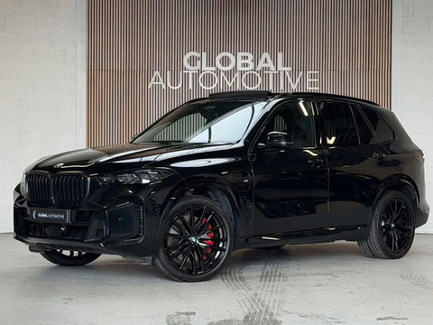 BMW X5 XDrive50e - M Sport Pro - M Stoelen - Alcantara Hemel - 22" - Trekhaak - Skylounge - Panorama