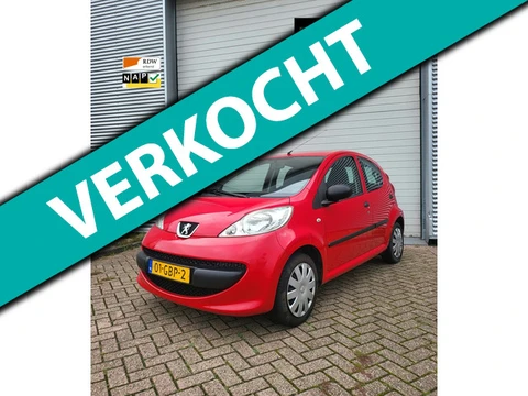 Peugeot 107 1.0-12V XR 5 Deurs APK 6/27