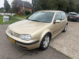 Volkswagen Golf 1.6-16V Trendline