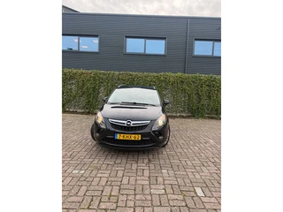 Opel Zafira Tourer 1.4 Design Edition 7p.