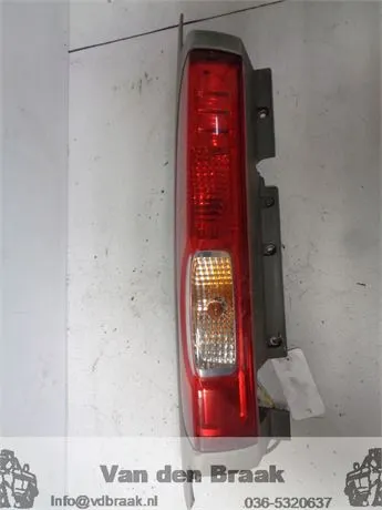 Renault Trafic 2006-2011 Achterlicht links