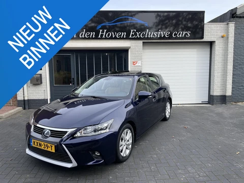 Lexus CT 200h Luxury Line Hybrid Dealer onderhouden.