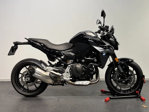 BMW F 900 R (bj 2024)