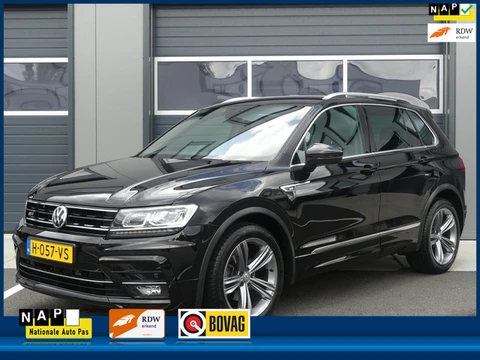 Volkswagen Tiguan 1.5 TSI R-line ACT DSG / Automaat Groot Navi Digital Dashboard Xenon Adapt.Cruise 