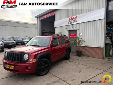 Jeep Patriot 2.4 Limited Liberty Automaat, airco, radio, stoelverwarming, trekhaak