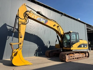 Cat 320D L (bj 2009)