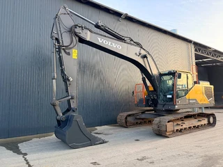Volvo EC250E L (bj 2022)