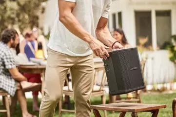 S1 Pro Portable Bluetooth® speaker system verhuur verkoop