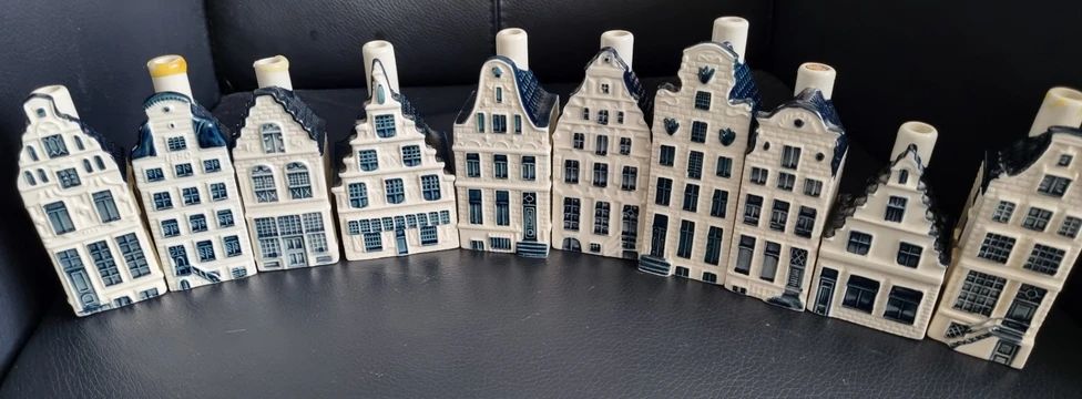Te koop 10 KLM Huisjes Bols leeg
