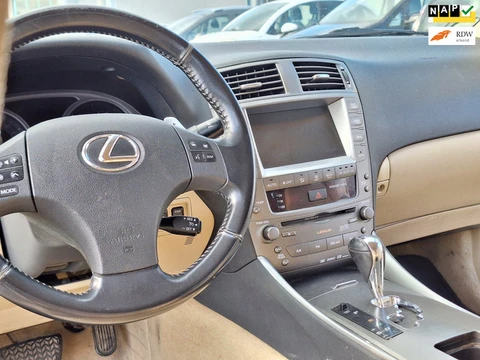 Lexus IS € 6950,- 250 Business Luxury Vol Opties ! Automaat
