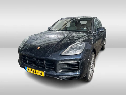 Porsche Cayenne Coupé 3.0 E-Hybrid / Trekhaak / Panoramadak / 360Camera / Head-up / Softclose / 21''