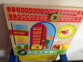 Houten kinder- Kalenderklok