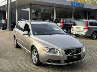 Volvo V70 2.5T 231pk Model '12 vijf Cilinder Momentum