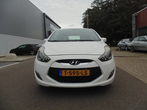 Hyundai Ix20 1.4i Go! 5 deurs MET NAVI AIRCO CAMER 11-2014
