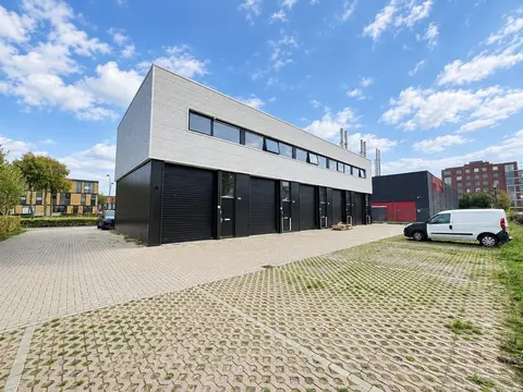 TE KOOP | 5 verhuurde bedrijfsunits Willem Dreeslaan, Zoetermeer