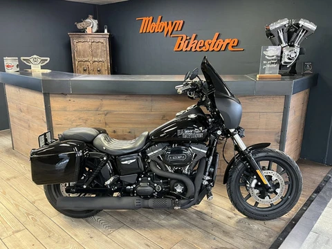 Harley Davidson FXDL 103Ci Dyna Low Rider Club Style Black Edition Saddlebags