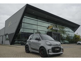 smart fortwo EQ BRABUS 82pk 18 kWh Edition 1 Panoramadak JBL audio Leder *SOH95%* Camera VOL!!! 1e E