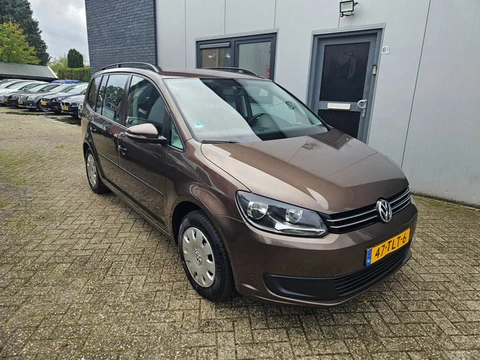 Volkswagen Touran 1.2 TSI Trendline Bluemotion 7p. 2012 Bruin