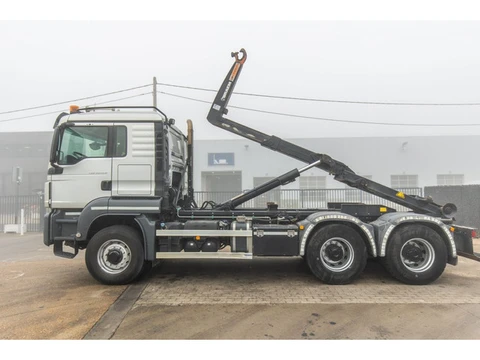 MAN TGS 33.420 BL - 6X6H (bj 2017, automaat)