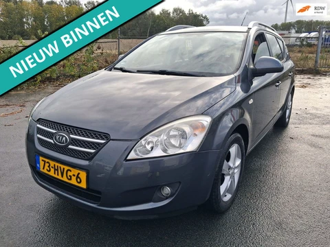Kia Cee'd Sporty Wagon 1.4 X-ecutive ISG LEUKE AUTO RIJDT EN SCHAKELT GOED