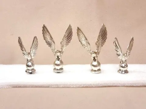 Embleem/mascotte/kenteken - 1960-1975 Adlar Kühlerfigur -