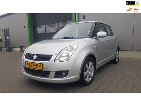 Suzuki Swift 1.3 Exclusive in zeer nette uitvoering All season banden Airco Keyless entry LM velg Co