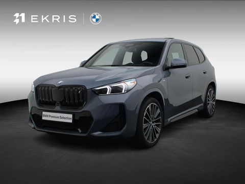 BMW iX1 xDrive30 M Sportpakket | Innovation Pack | Comfort Pack | Travel Pack | Stuurwielrand verwar