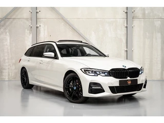 BMW 3-serie Touring 330e xDrive | M sport | Trekhaak | Pano | Camera | BMW LED |