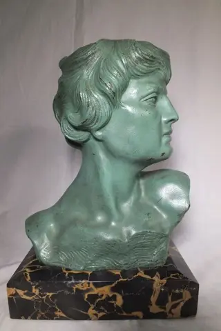 Beeld - Mannen buste.