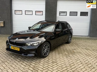 BMW 3-serie Touring 330i Executive Edition BTW/LEDER/NAP/CARPLAY