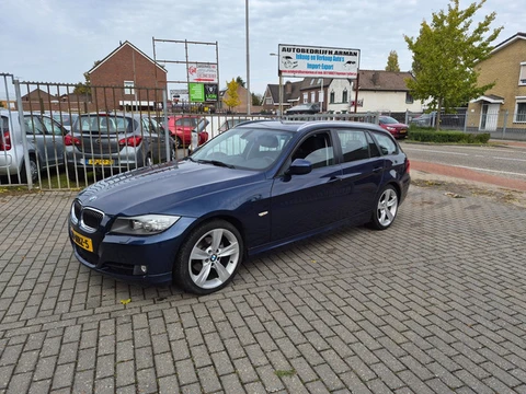 BMW 3-serie Touring 318i Business Line