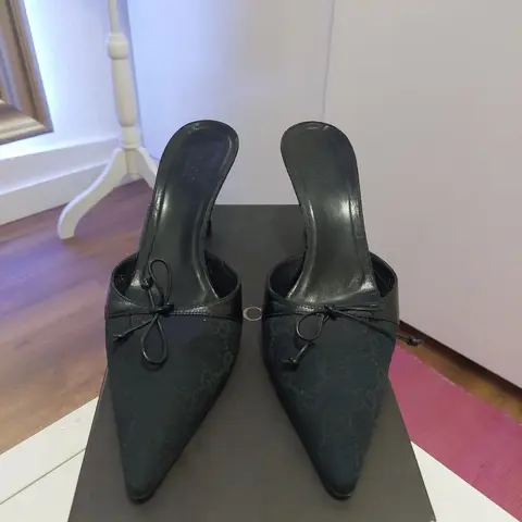 Gucci - Sandalen - Maat: Schoenen / EU 38,5