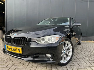BMW 3-serie 320i High Exe '12 Aut/Leer/Navi/18'Lmv/Nap