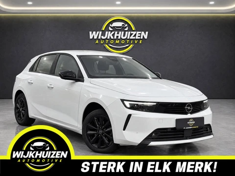 Opel Astra 1.2 Turbo GS Black Edition met Led !!! Camera !!! Navigatie !!! Cruise !!!