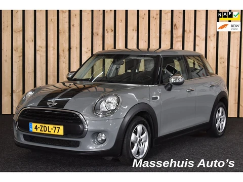 Mini 5-Deurs 1.2 One Business 115dkm 2e eig. 5-drs NL-auto Airco Navi Cruise All-seasons LM + Nwe AP