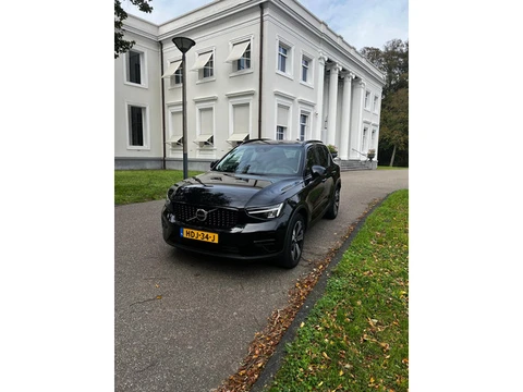 Volvo XC40 1.5 T5 Plug-in hybrid Plus Dark (bj 2022)